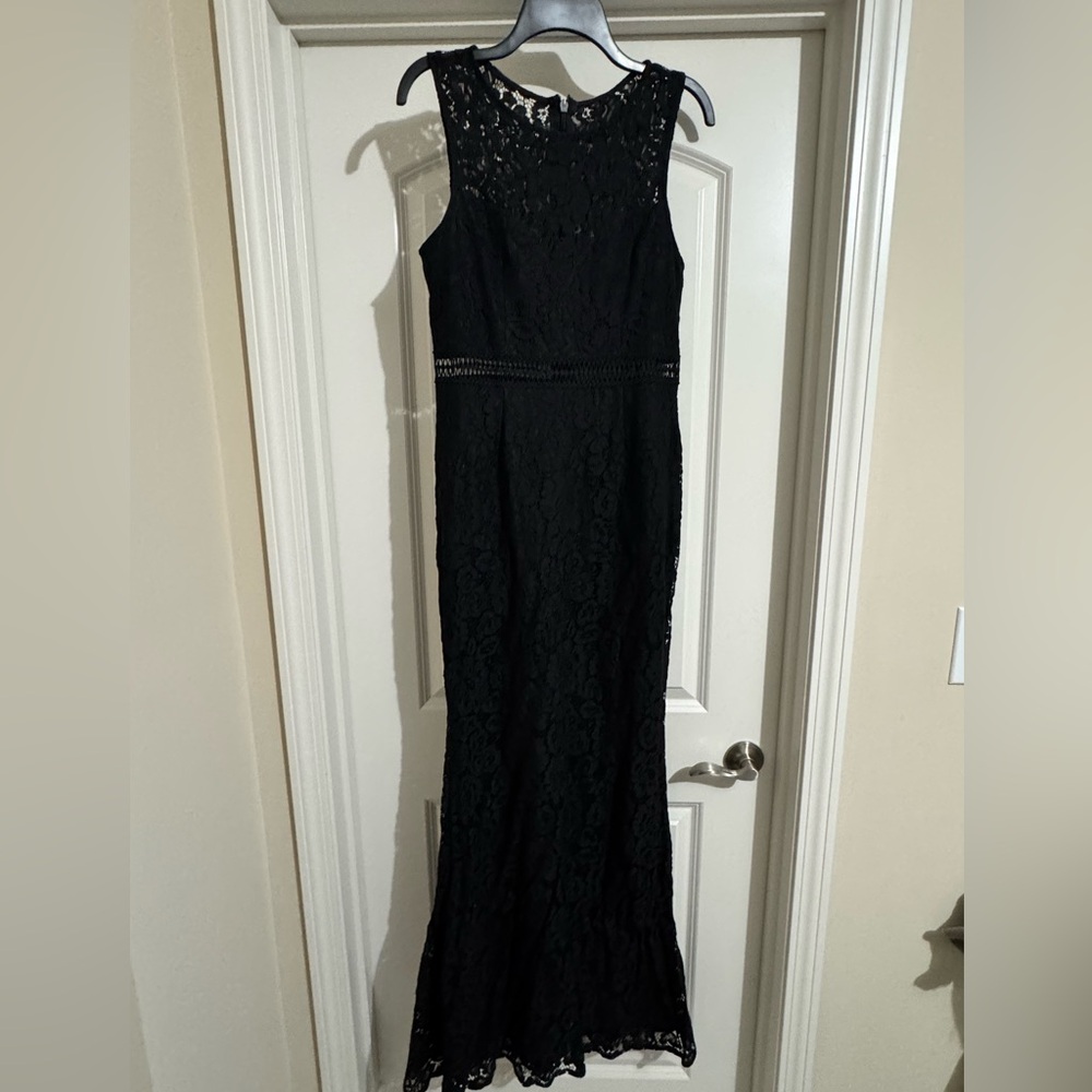 Lulus Size:Large Formal Eyelet Black Maxi with zip back